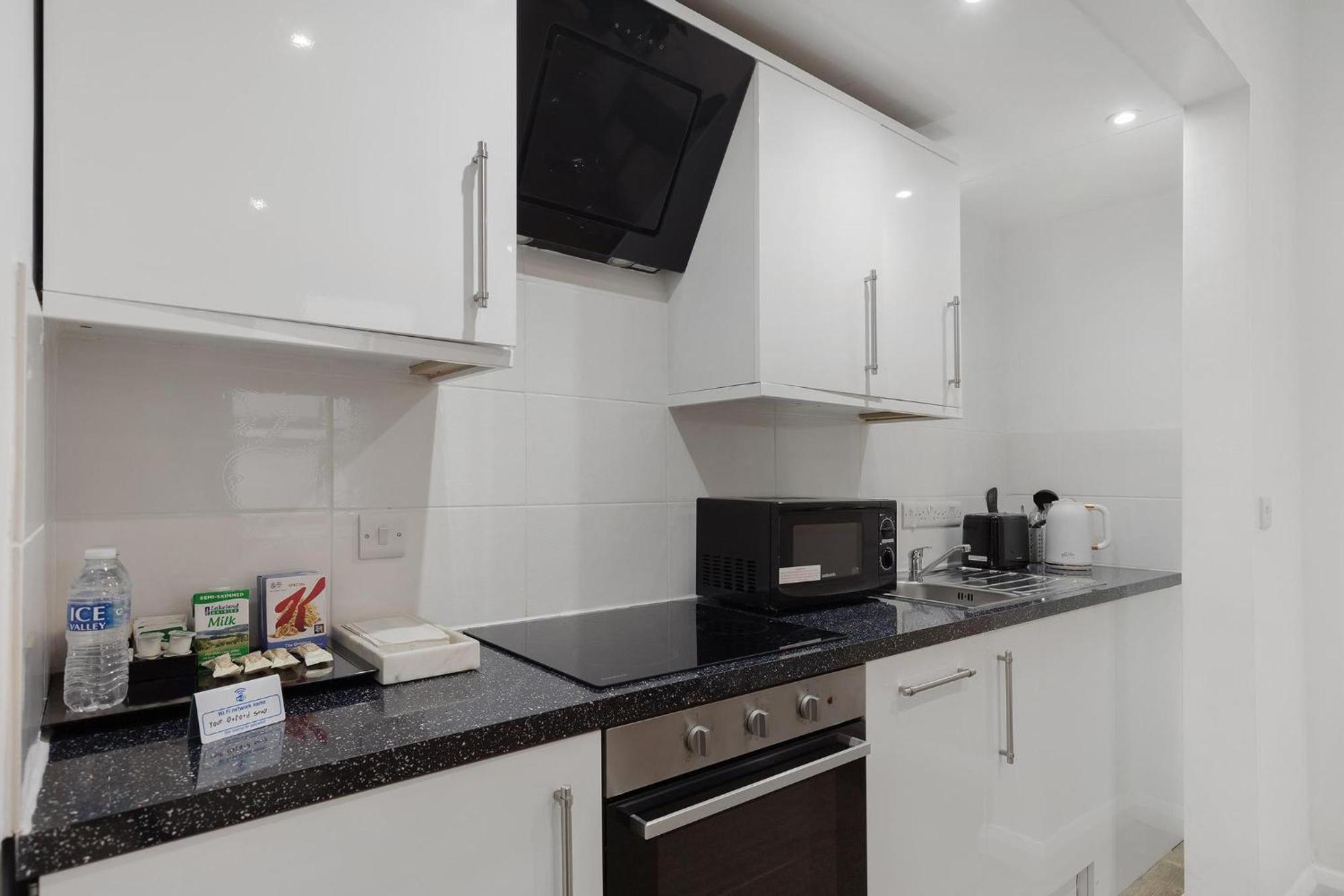 Central And Modern One Bedroom Flat Оксфорд Экстерьер фото