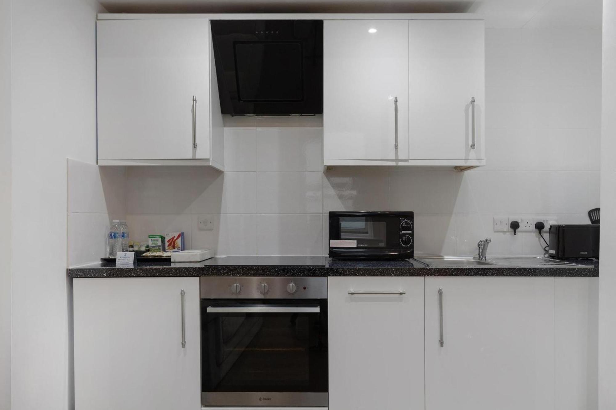 Central And Modern One Bedroom Flat Оксфорд Экстерьер фото
